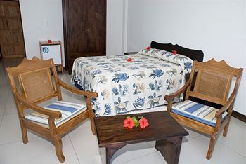 Augerine Guest House Бо-Валлон Экстерьер фото
